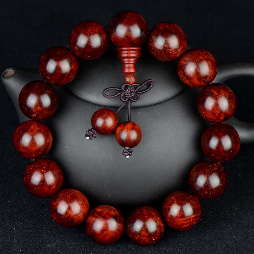 吴腾飞木雕大师设计作品——小叶紫檀手串